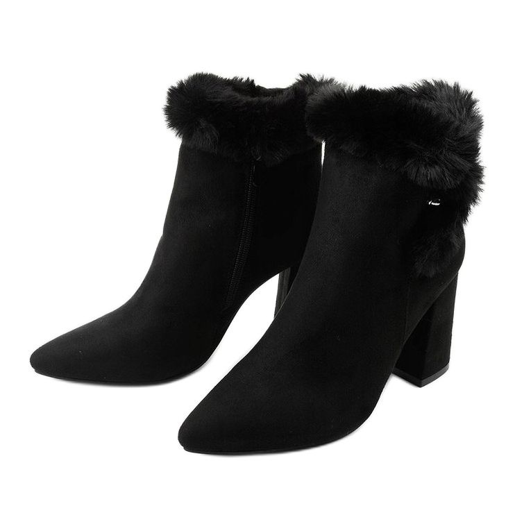 Bottines noires sur un poteau avec une fermeture éclair Helike le noir 2