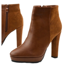 Bottes de chameau sur le poteau en éco-cuir Clantree brun 1