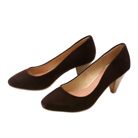 Escarpins en daim marron sur le poteau Rosebery brun 3