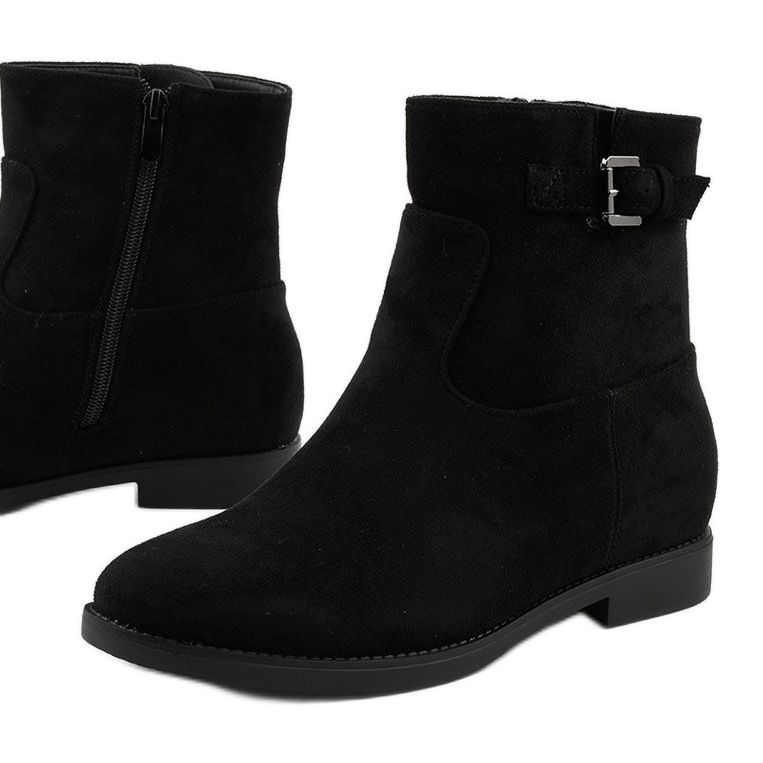 Bottes isolées noires avec un coin caché en daim Clifford le noir 1