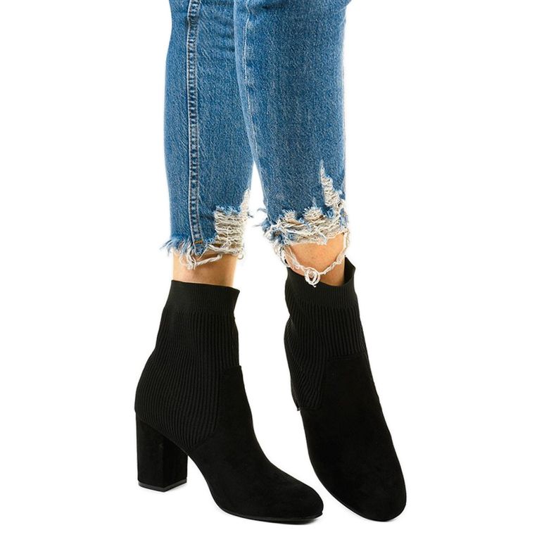 Bottes noires pour femmes avec une chaussette Uhrrelle le noir 1