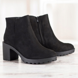 Laura Mode Bottes décontractées sur un poteau le noir 3
