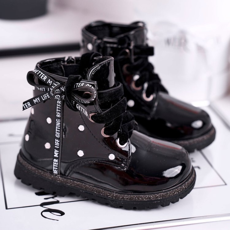 Bottines isolées laquées noires pour enfants Essie le noir 1