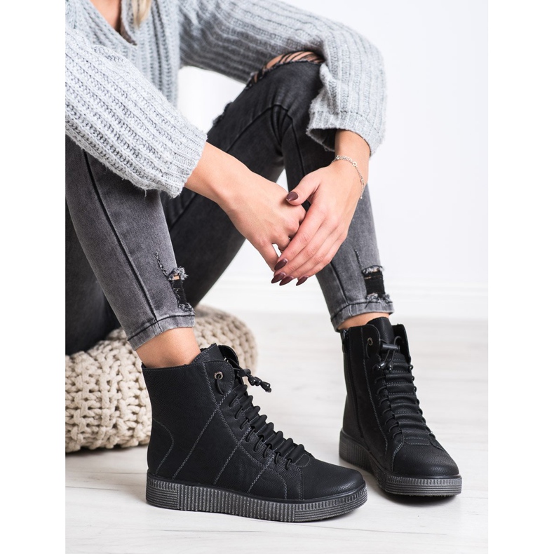 SHELOVET Travailleurs noirs sur Paltform 1