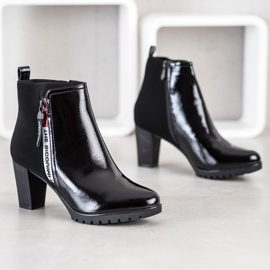Gogo Bottes en cuir verni noir 1