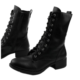 Bottines noires mates de chez Xiseli boots le noir 1