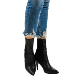 Talons hauts noirs avec une chaussette Daywillow le noir 1