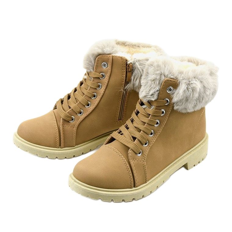 Chameau piquant, bottes de randonnée isolées multicolore 2