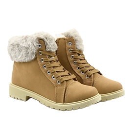 Chameau piquant, bottes de randonnée isolées multicolore 3