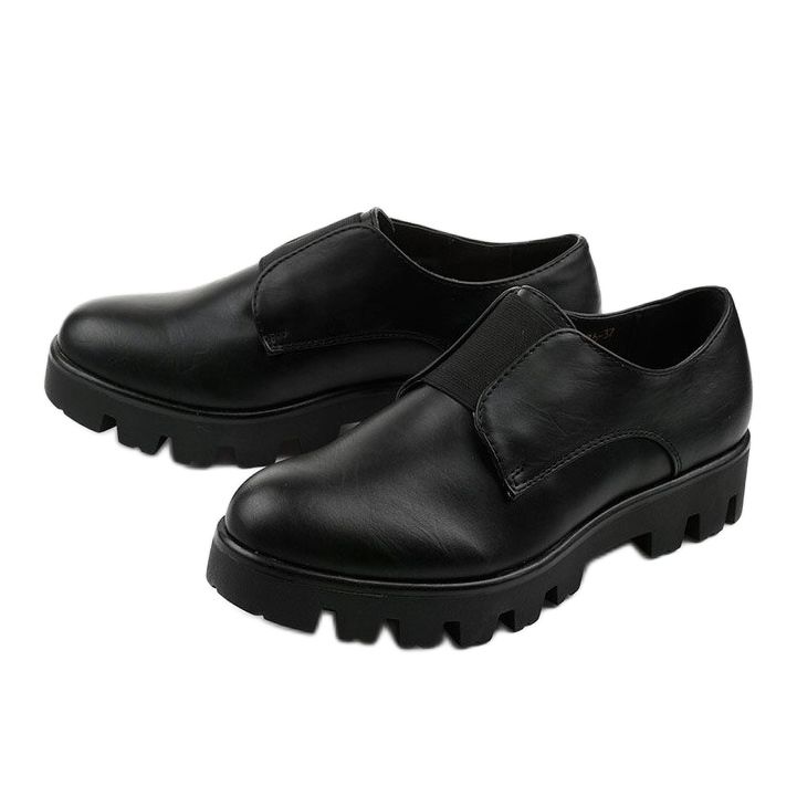 Chaussures à enfiler Celadella noires 2