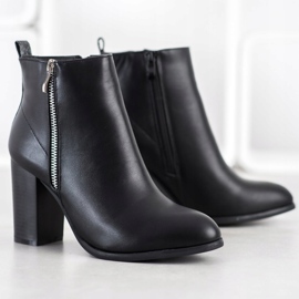 Cm Paris Bottes classiques avec une fermeture éclair décorative le noir 4
