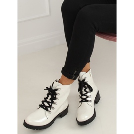 Boots écrues laquées 7982-PA Blanc blanche 2
