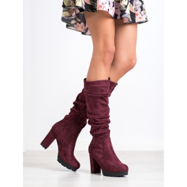 SHELOVET Bottes marron sur le pilier rouge 1