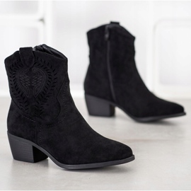 Cm Paris Cowgirls avec un motif le noir 1 Cm Paris Cowgirls avec un motif le noir 1