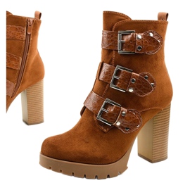 Bottines en daim marron sur le poteau Lilybank brun 1