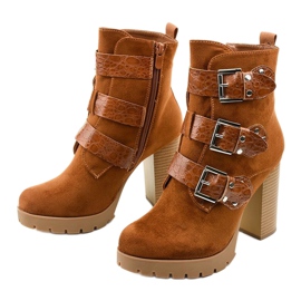 Bottines en daim marron sur le poteau Lilybank brun 2