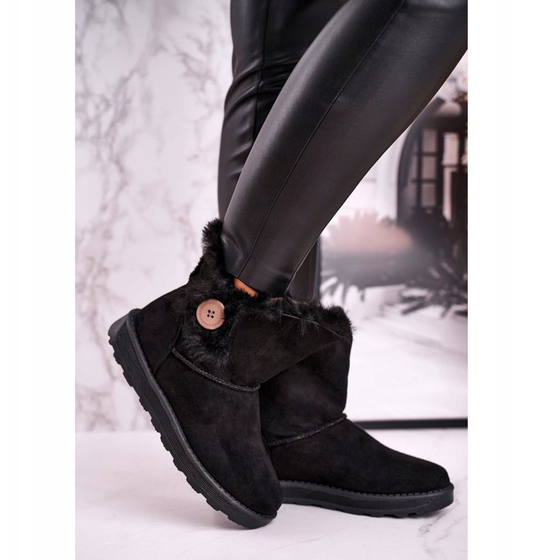 Bottes en daim pour femmes avec bouton noir en fourrure 2
