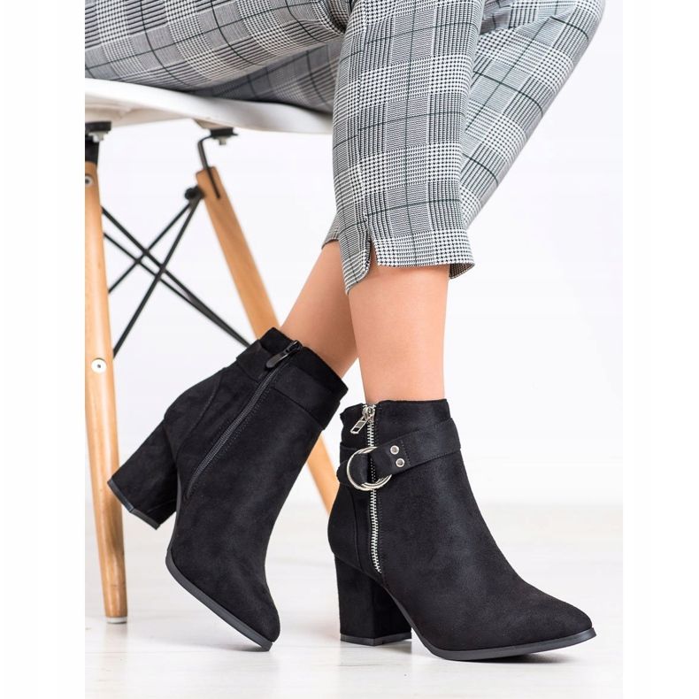 Balada Bottes élégantes avec ornement le noir 1