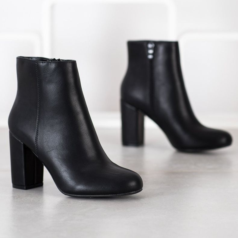 Danic Bottes classiques le noir 1