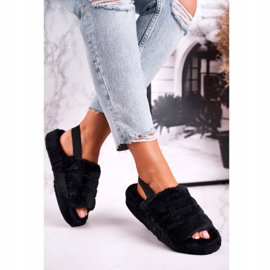 FJ1 Pantoufles pour femmes sur la plate-forme de fourrure flocon de neige noir 2