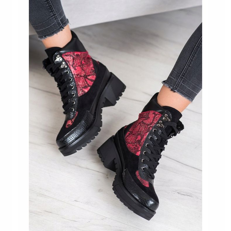 Groto Gogo Les travailleurs du rock sur le poteau le noir rouge 1