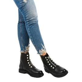 Bottes de travail plates noires pour femmes 1