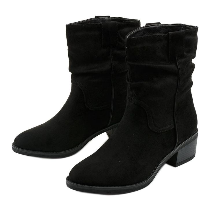 Bottes de cowboy Fyrelnet isolées en daim noir 2