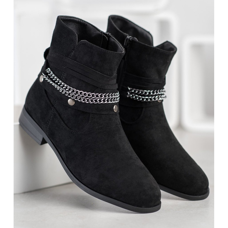 Cm Paris Cowgirls avec une chaîne décorative le noir 1 Cm Paris Cowgirls avec une chaîne décorative le noir 1