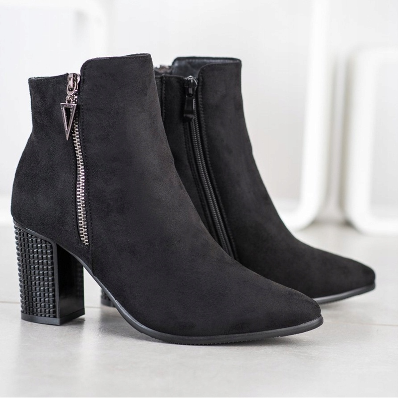 SHELOVET Bottes élégantes avec talon décoratif le noir 1