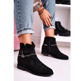 BUGO Bottes noires sur un coin avec une chaîne Black Eliza le noir 2