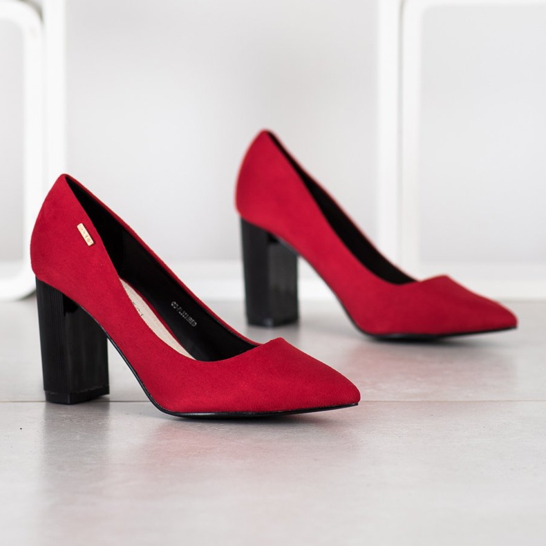 Goodin Pompes sur un pilier le noir rouge 1