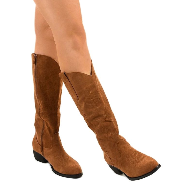 Bottines montantes en daim camel de la marque Everalla cowboy boots brun multicolore 1