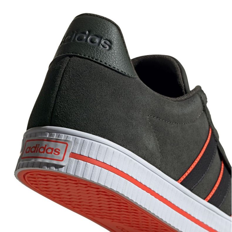 Chaussures Adidas Daily 3.0 M FW7029 le noir 2