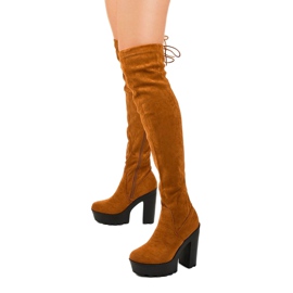 Bottines en daim camel sur le post Carrum kaki brun 2