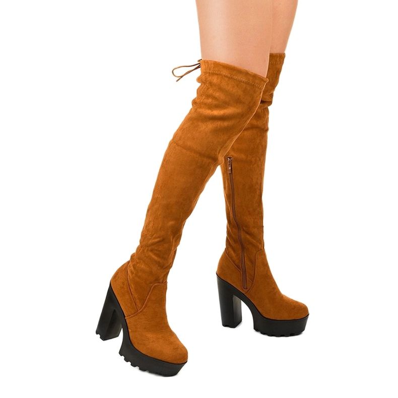 Bottines en daim camel sur le post Carrum kaki brun 1