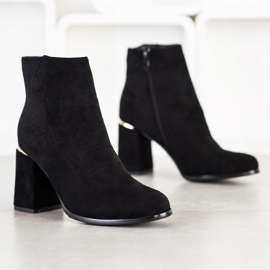 SHELOVET Bottes avec un insert doré noir 1
