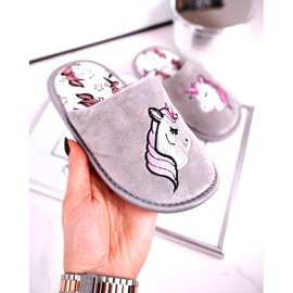 Chaussons Enfant Gris Licorne Avec Licorne rose argent 3 Chaussons Enfant Gris Licorne Avec Licorne rose argent 3