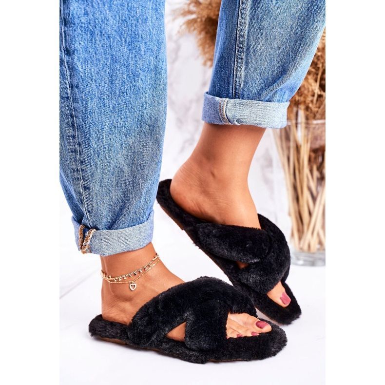 FRJ Pantoufles Fourrures Noires Pour Femmes Cozy Time le noir 1 FRJ Pantoufles Fourrures Noires Pour Femmes Cozy Time le noir 1