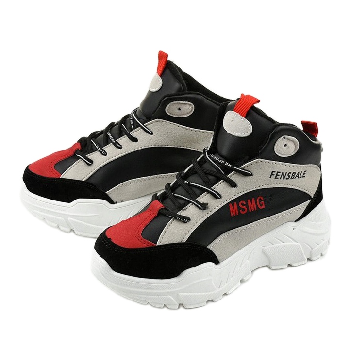 Baskets noires, baskets en denim isolées le noir multicolore 2