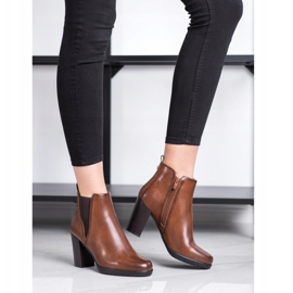 Bottes sur un bar Sergio Leone brun 2