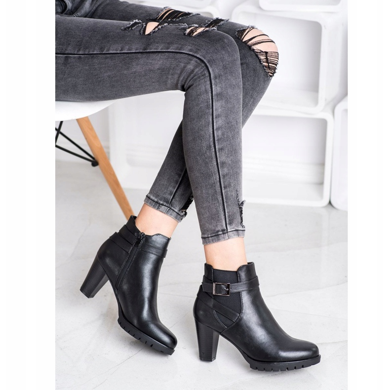 Flyfor Bottes noires à talons hauts 1