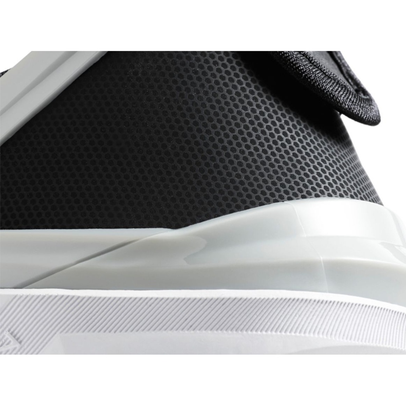 Chaussure d'entraînement Nike Metcon 6 FlyEase M DB3790-010 noir 1