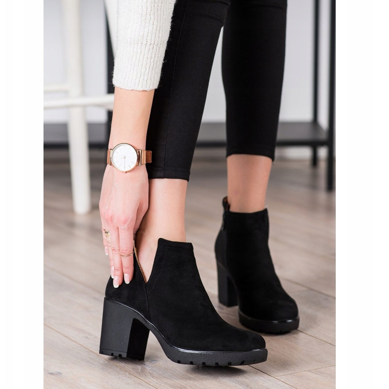 Bella Paris Bottines noires avec une coupe le noir 2