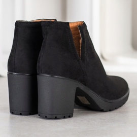 Bella Paris Bottines noires avec une coupe le noir 3
