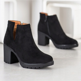 Bella Paris Bottines noires avec une coupe le noir 4