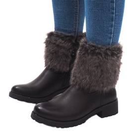 Bottes Avec Fourrure A89620 Noir blanche 4