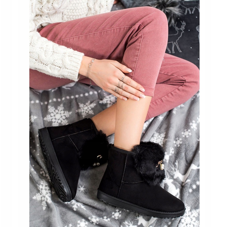 Queentina Mukluki chaud avec ornement noir 1