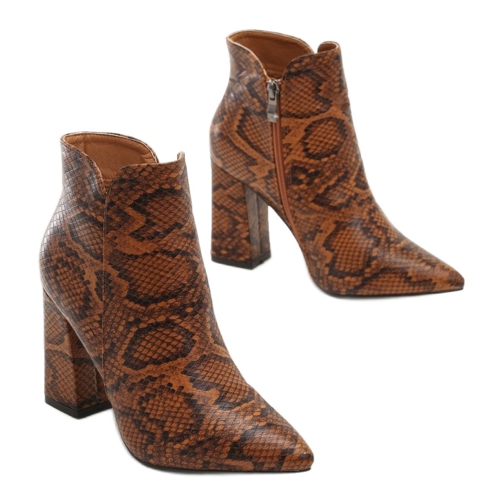 Vices 1581-68-chameau brun 1