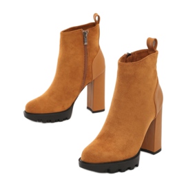 Vices Etaux 8531-68-chameau brun 1 Vices Etaux 8531-68-chameau brun 1