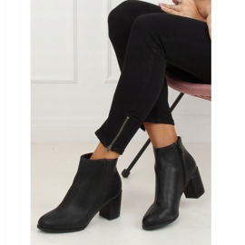 Escarpins classiques noirs 77-71 Noir 1